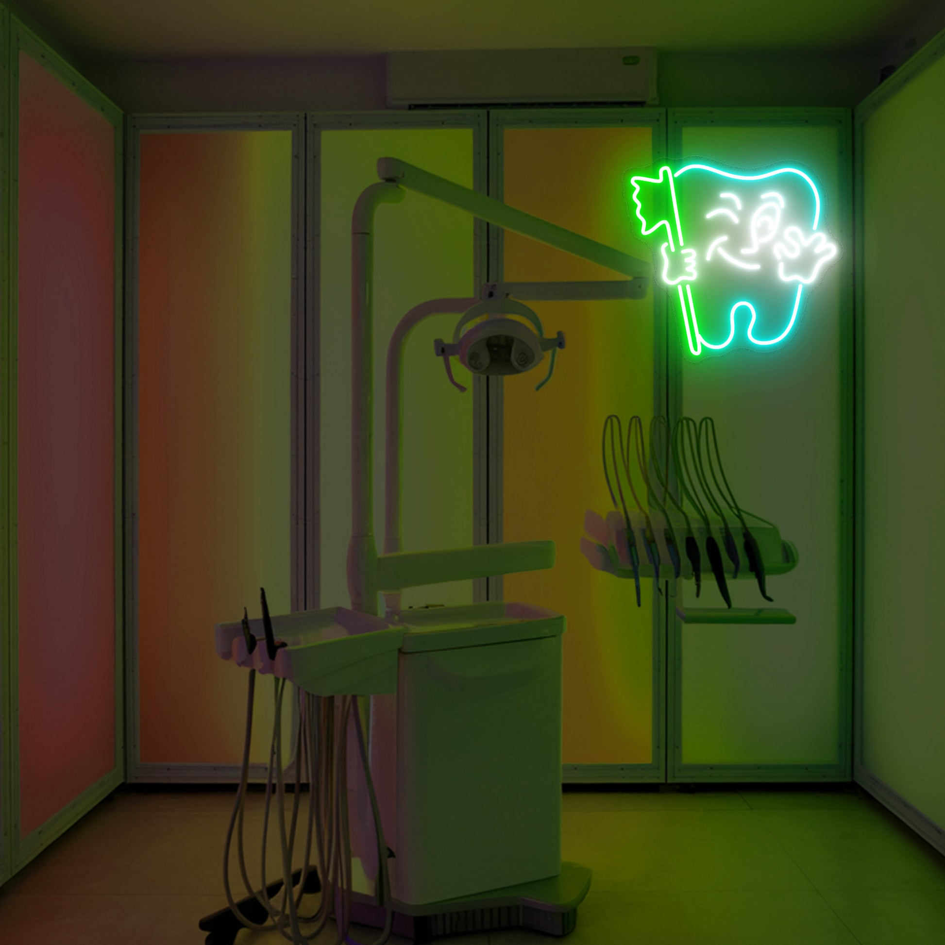 Smiling-Tooth-Neon-Sign