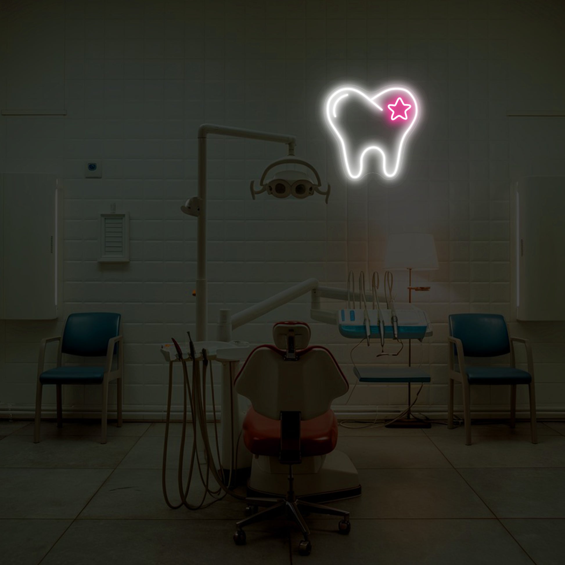 Tooth-and-Star-Neon-Sign
